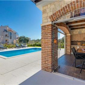 3 bedroom villa with pool, near Zadar, sleeps 8